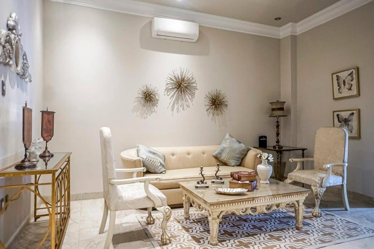 Lujoso Departamento En Leon Apartment Ngoại thất bức ảnh