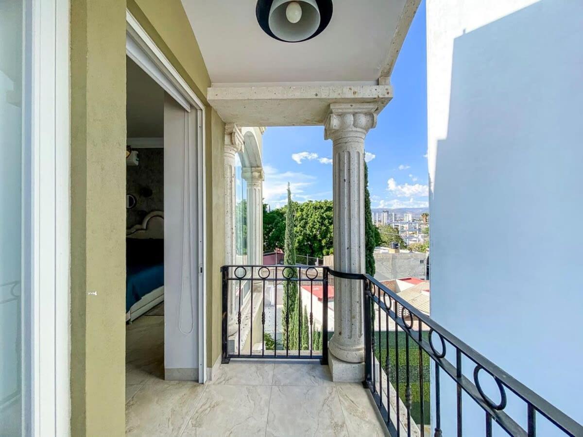 Lujoso Departamento En Leon Apartment Ngoại thất bức ảnh