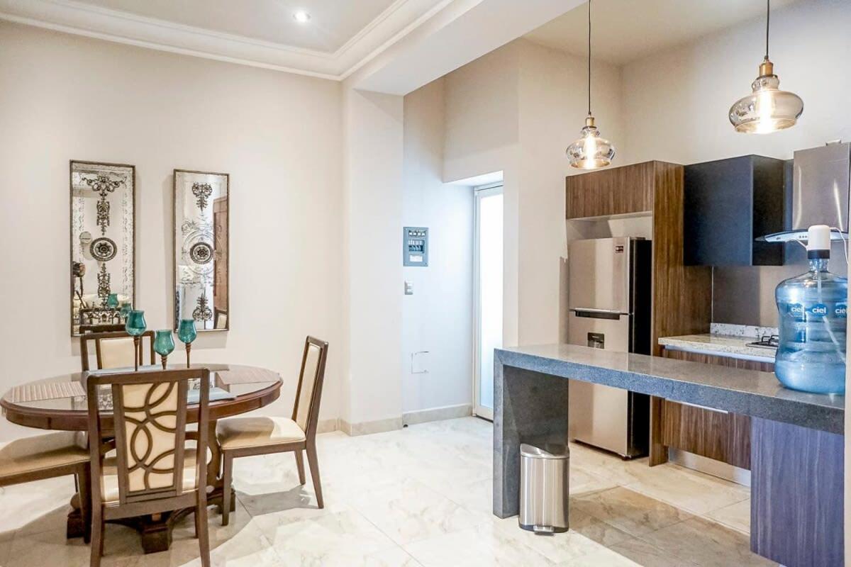 Lujoso Departamento En Leon Apartment Ngoại thất bức ảnh